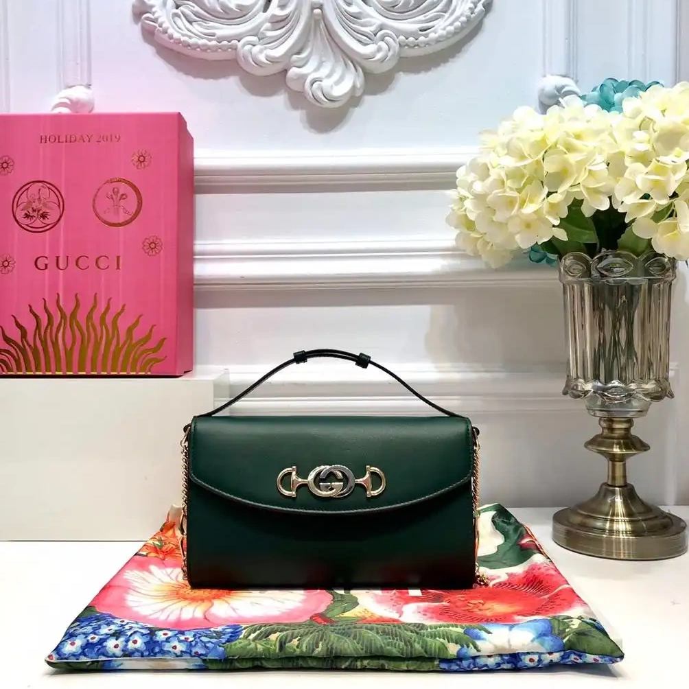 bag Gucci small leather Zumi smooth shoulder 0610